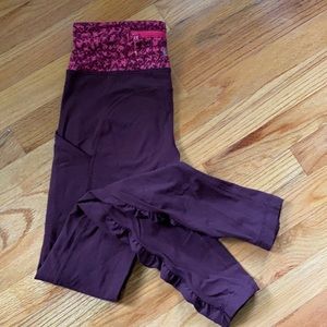 Lululemon Leggings With Ruched Leg Detail - size 2